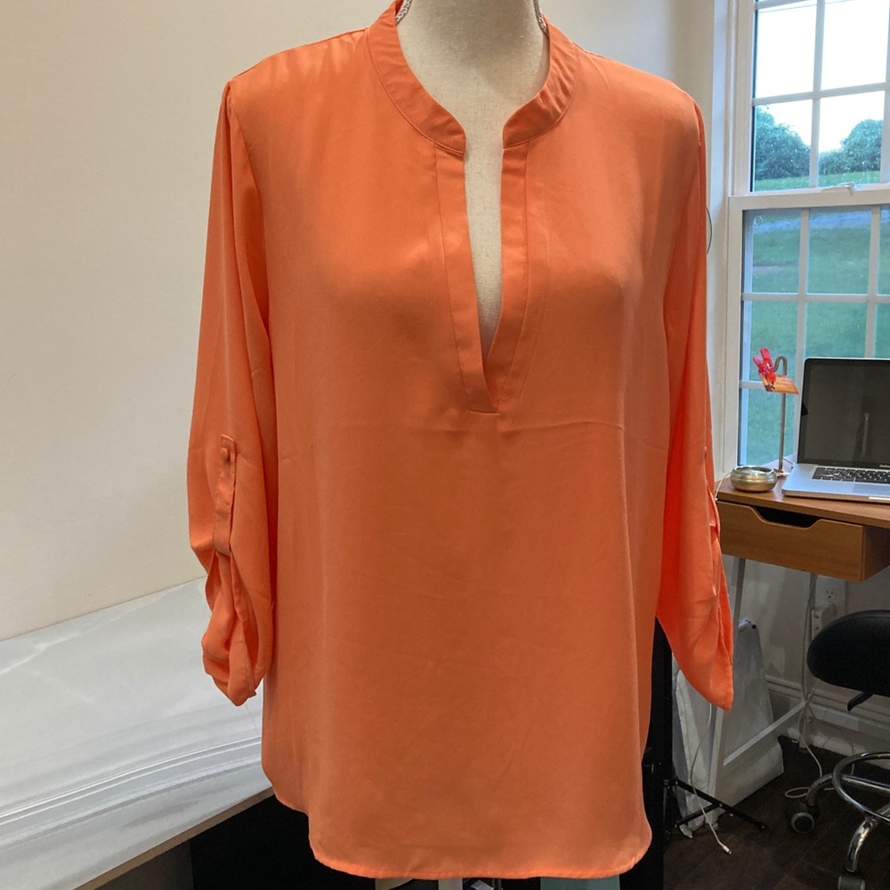 Chelsea Taylor - Henley Split Neck Blouse with Roll-Up Sleeves and Hi-Low Hem - Picture 10 of 10